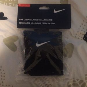 BRAND NEW Volleyball Kneepads